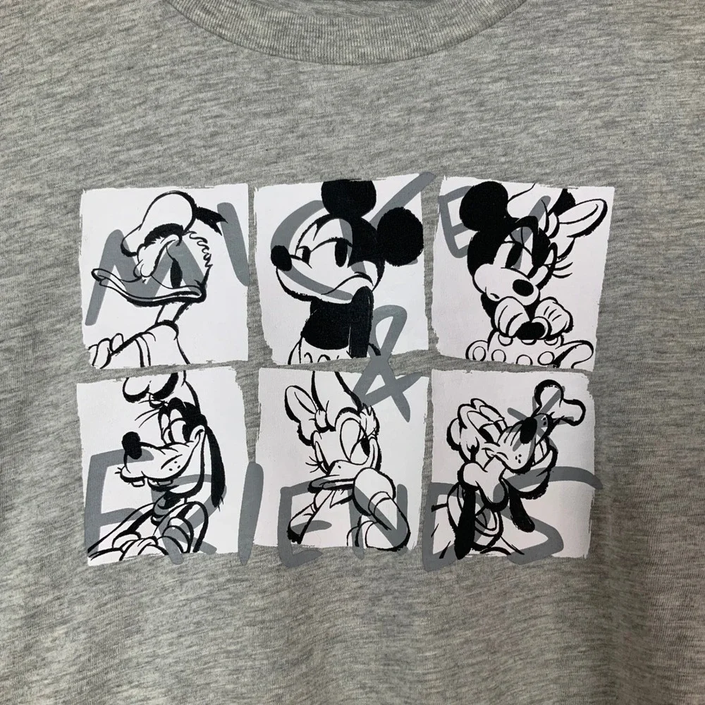 GAP Kids Disney Gray Mickey & Friends T-Shirt L Pullover Crew Neck Short Sleeve